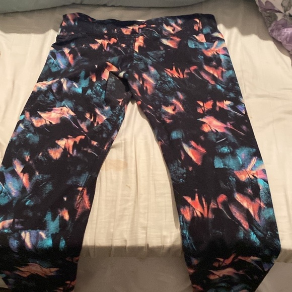 Tuff Athletics Leggings Art Splatter Design - Picture 5 of 6